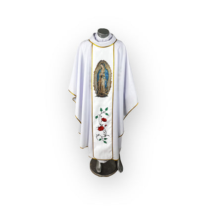 Casulla en lino especial, virgen de Guadalupe