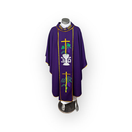 Casulla cuello especial morado